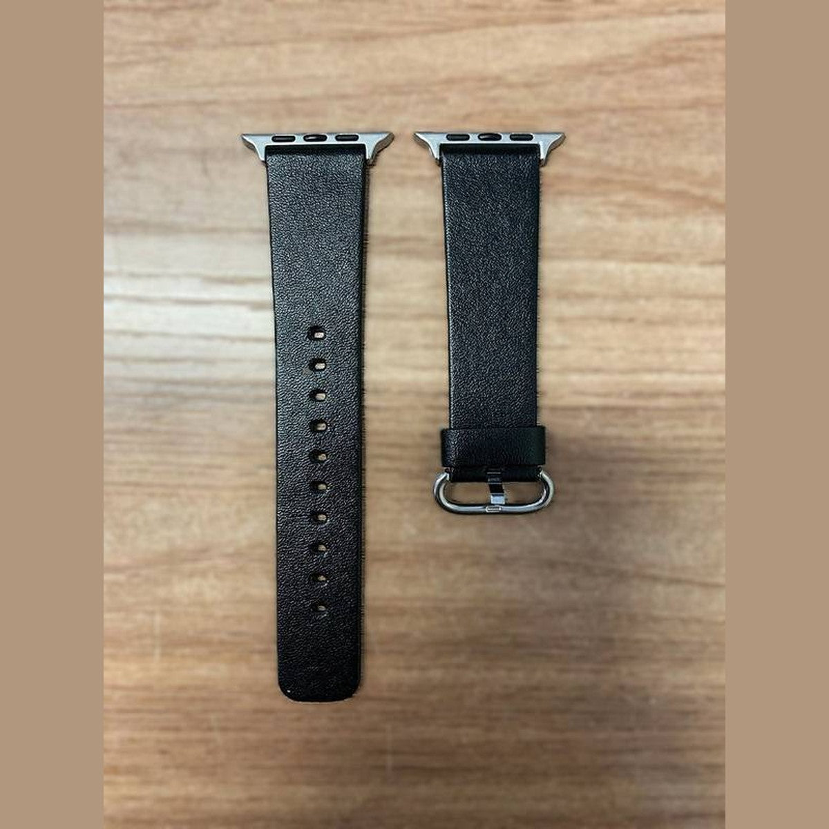 Pulseira de Couro Liso Premium 42/44/45/47/49 mm